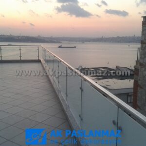 TerasCamKorkuluk 300x300, Paslanmaz Korkuluk, Cam Korkuluk